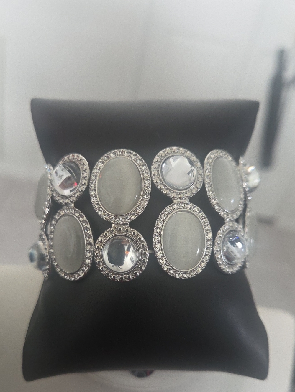 Paparazzi Affixed Appeal White Bracelet NWT